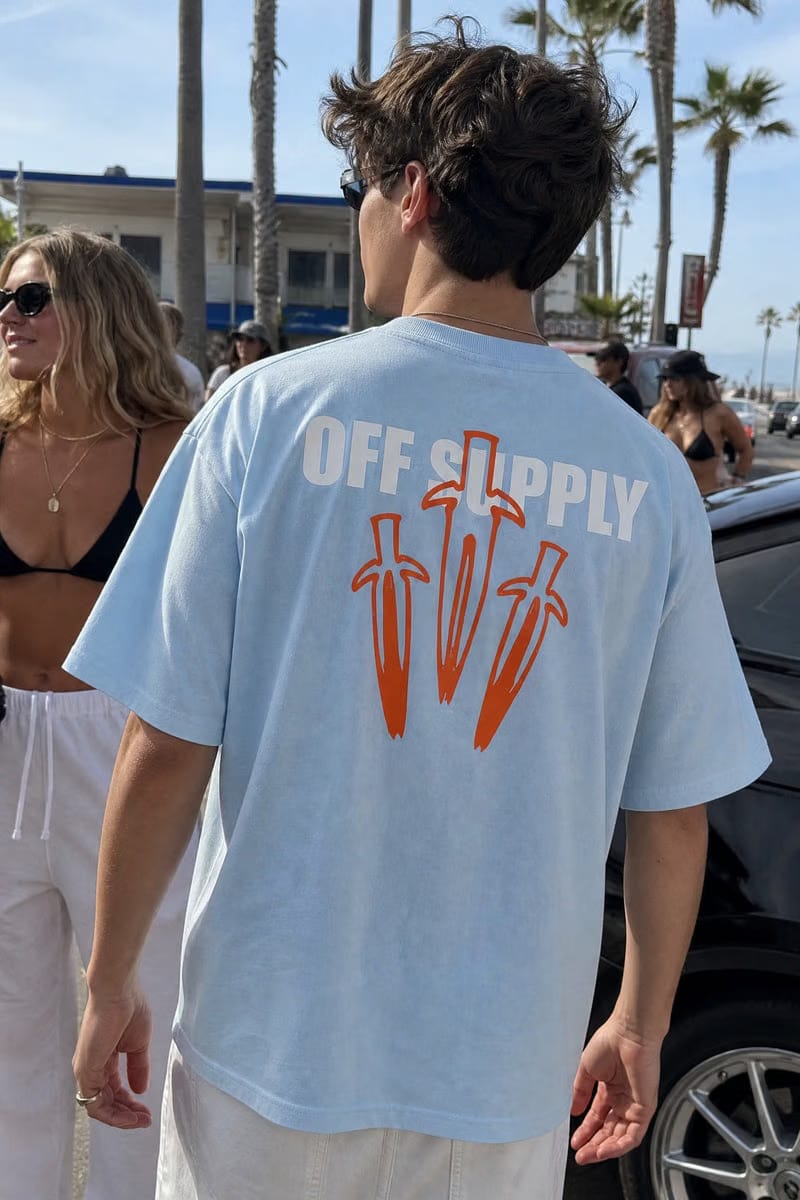 Off supply Orange Dagger light blue t-shirt