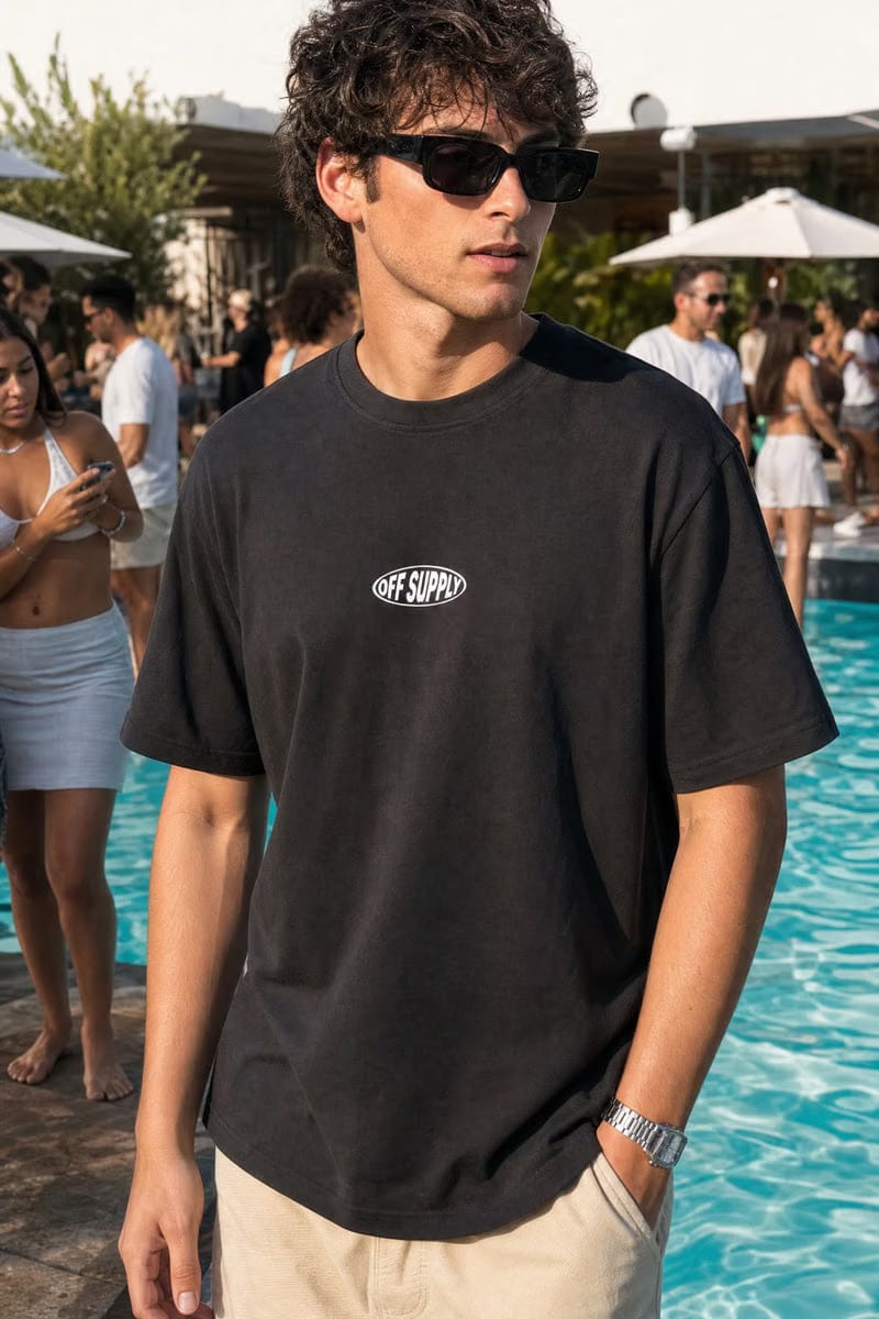 Off supply The crab black t-shirt