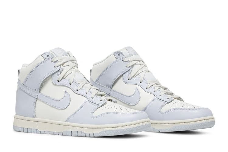 Wmns Dunk High Football Grey