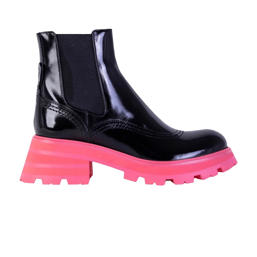 Alexander McQueen Wmns Wander Chelsea Boot 'Black Pink'