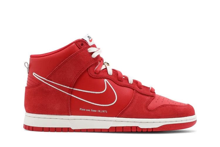 Nike Dunk High SE First Use Pack - University Red
