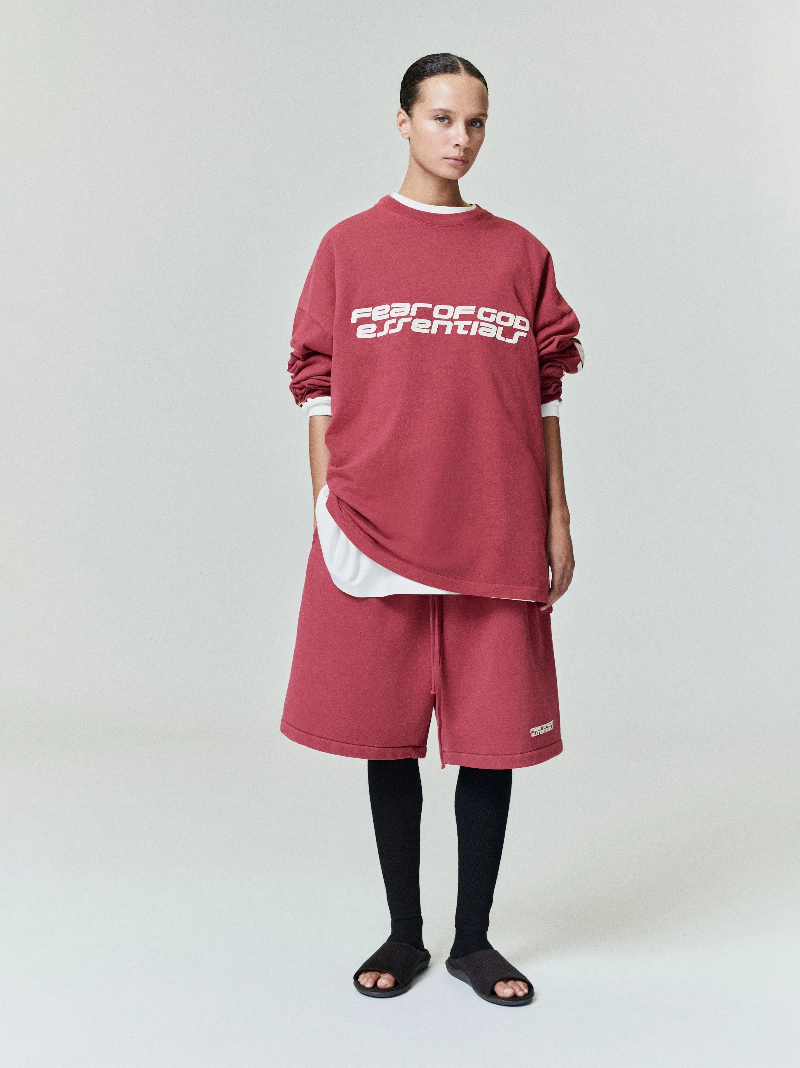 Fear of God Essentials Relaxed Sweatshort Crimson
