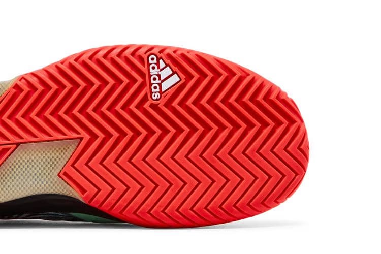 Adidas Adizero Ubersonic 4 Optical illusion