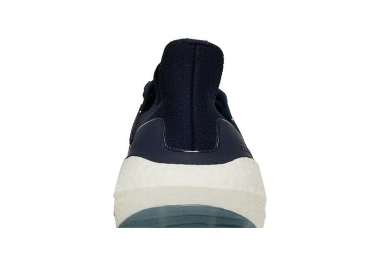 Adidas UltraBoost 22 Collegiate Navy
