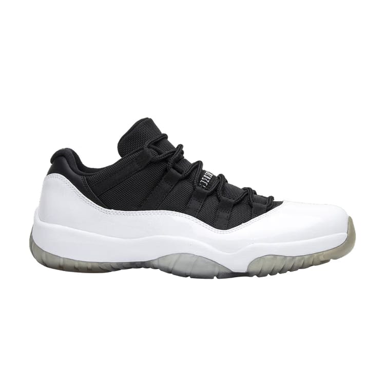 Air Jordan 11 Retro Low Tuxedo
