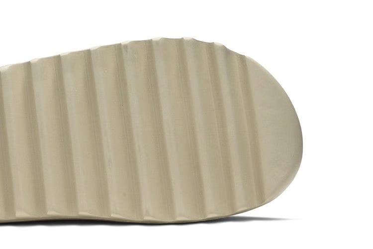 Adidas Yeezy Slides Bone