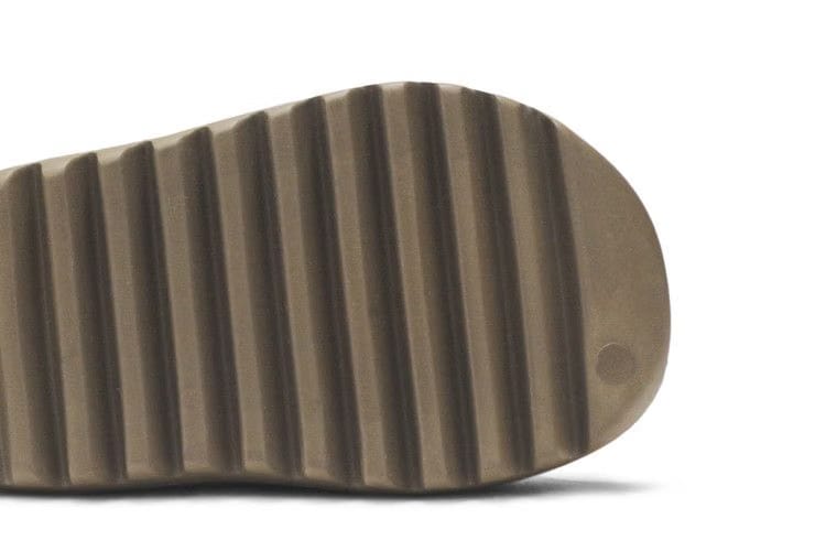 Adidas Yeezy Slides Kids Earth Brown