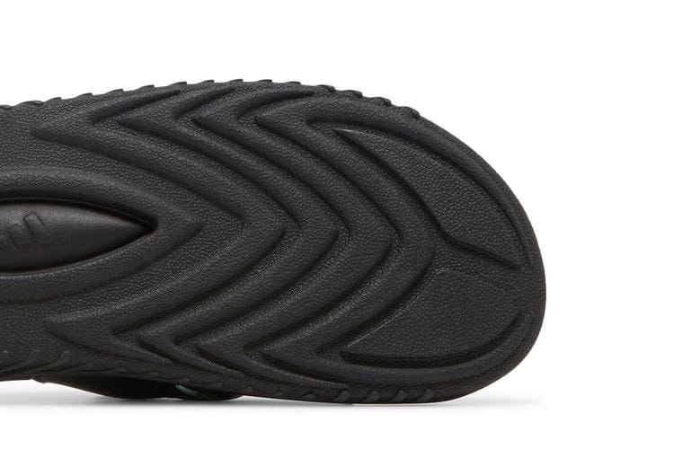 Yu-Gi-Oh! x adidas Reptossage Slide Blue Eyes White Dragon