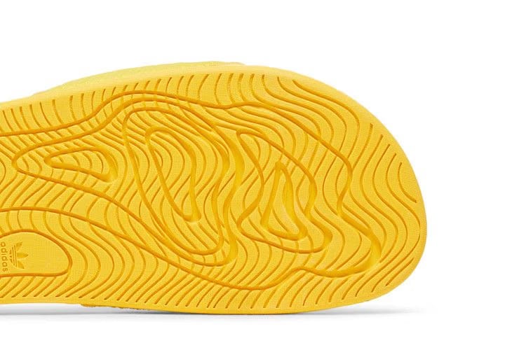 Pharrell x adidas Chancletas Hu Slides Bold Gold