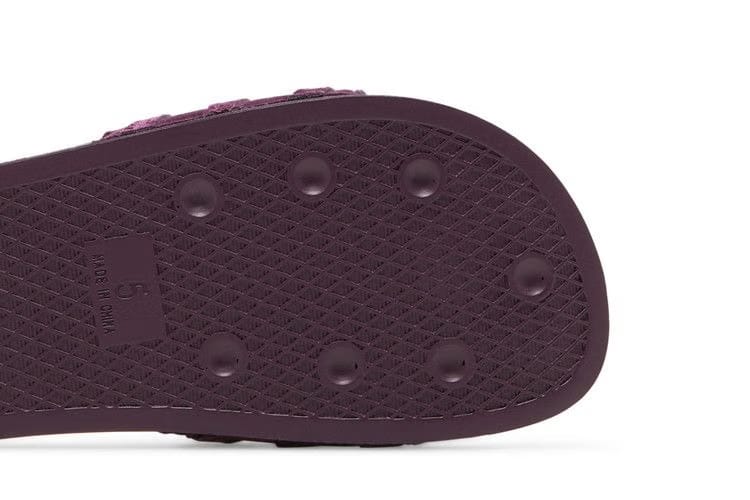Adidas Wmns Adilette Slide 'Victory Crimson'