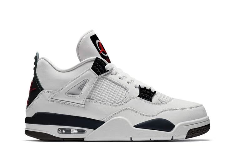 Air Jordan 4 Retro Flight Club