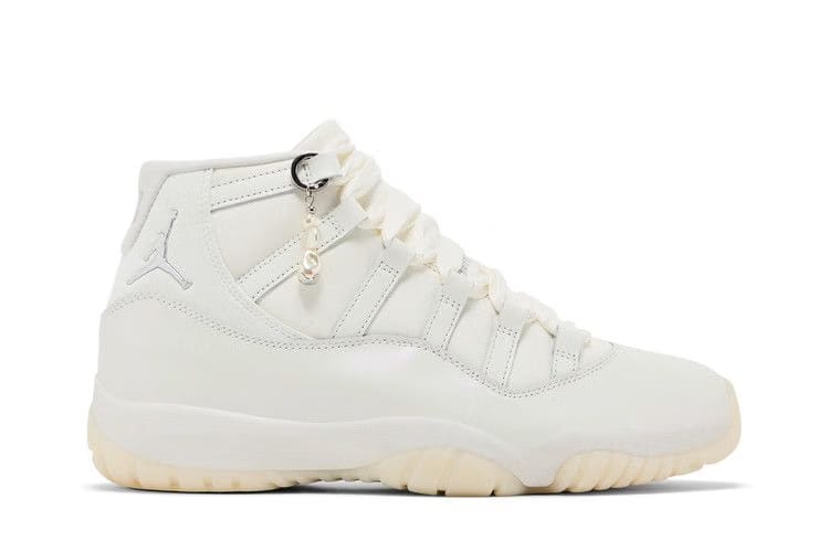 Wmns Air Jordan 11 Retro 'Pearl / Grand Finale'