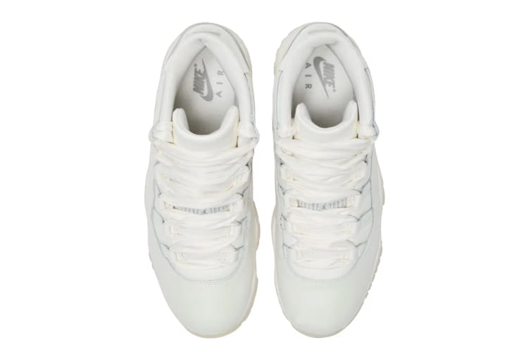Wmns Air Jordan 11 Retro 'Pearl / Grand Finale'
