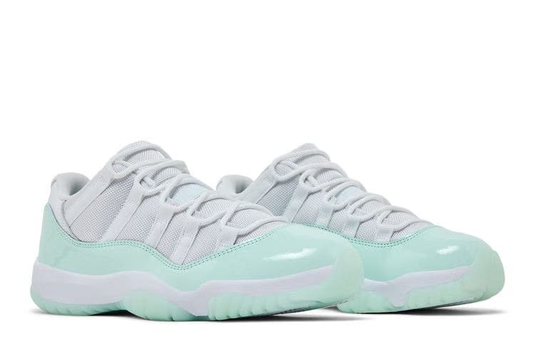 Wmns Air Jordan 11 Retro Low 'Igloo'