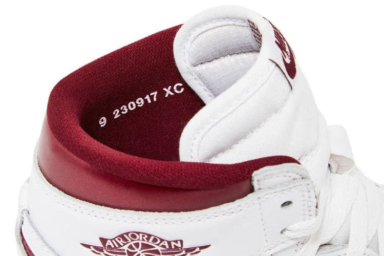 Air Jordan 1 Retro High '85 OG Metallic Burgundy