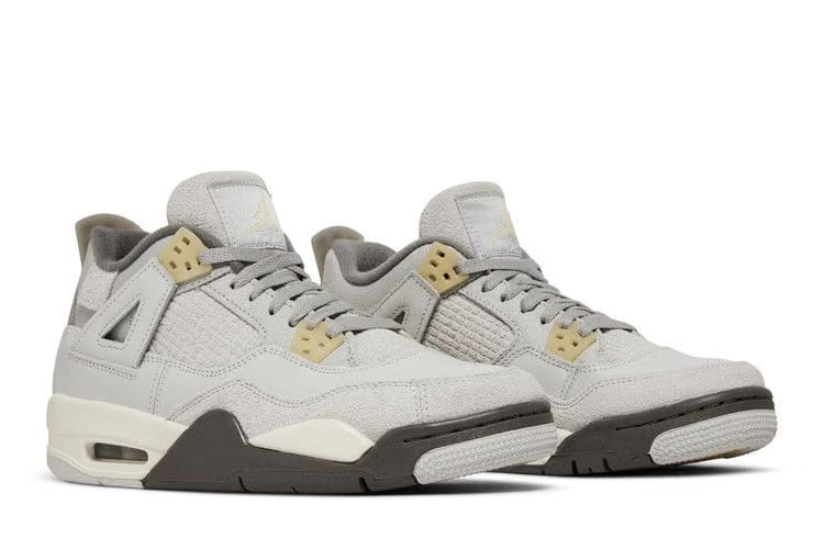 Air Jordan 4 Retro SE Craft GS Photon Dust