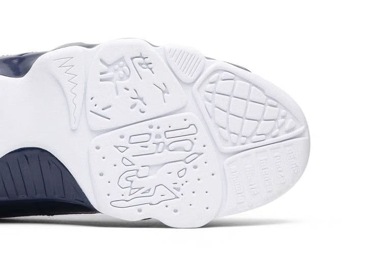 Air Jordan 9 Retro UNC