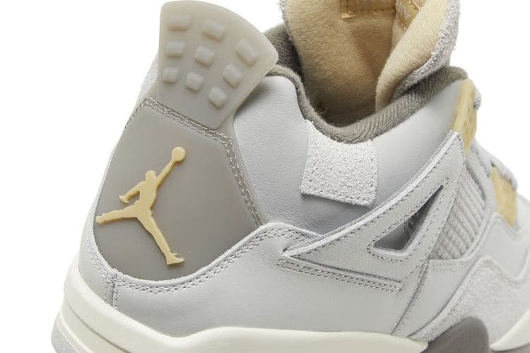 Air Jordan 4 SE Craft Photon Dust