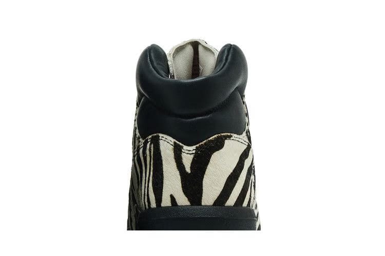Supreme x Timberland Field Boot Zebra