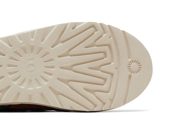 Palace x Looney Tunes x UGG Tasman Slipper Chestnut