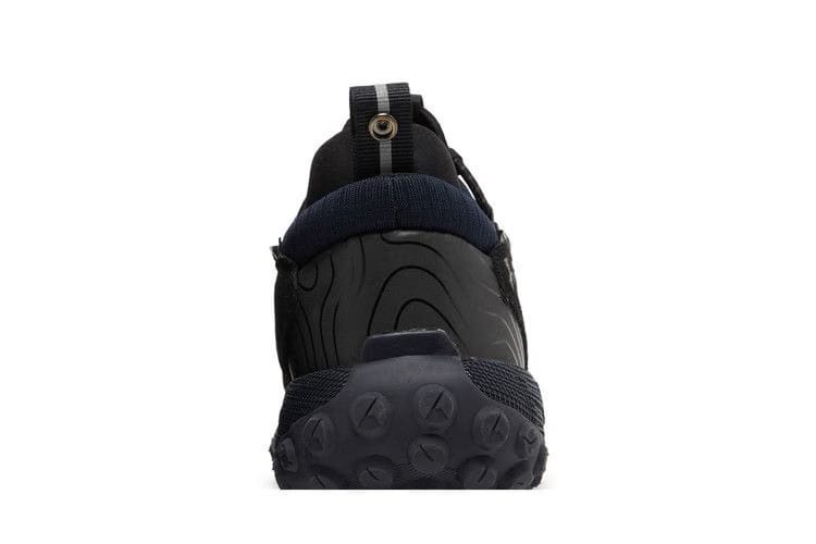 Under Armour HOVR Summit Fat Tire Delta Triple Black