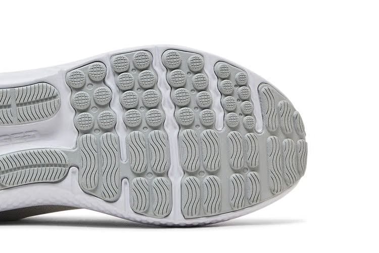 Under Armour Surge 4 White Halo Grey