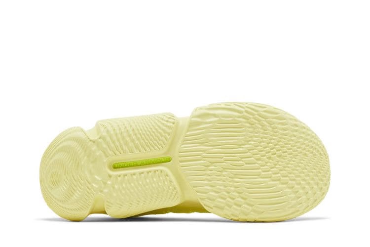 Under Armour Wmns Flow Breakthru 4 'Sonic Yellow Metallic Pewter'