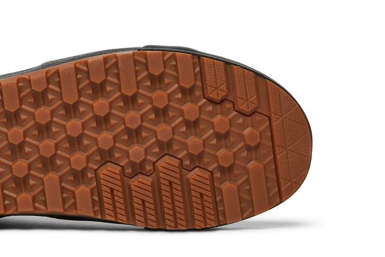 Vans Sk8-Hi MTE 2.0 Dachshund