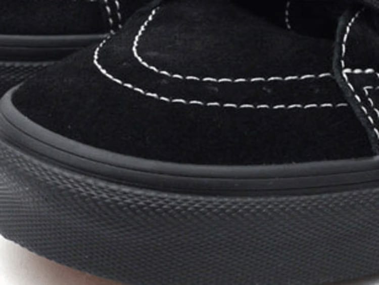Vans Supreme x Sk8-Mid Reissue Woodland Camo