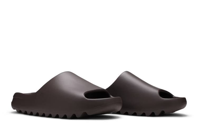 Yeezy Slides Soot 2021