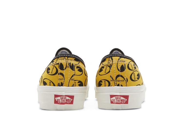 Mooneyes x Vans Authentic 44 DX Anaheim Factory - Yellow