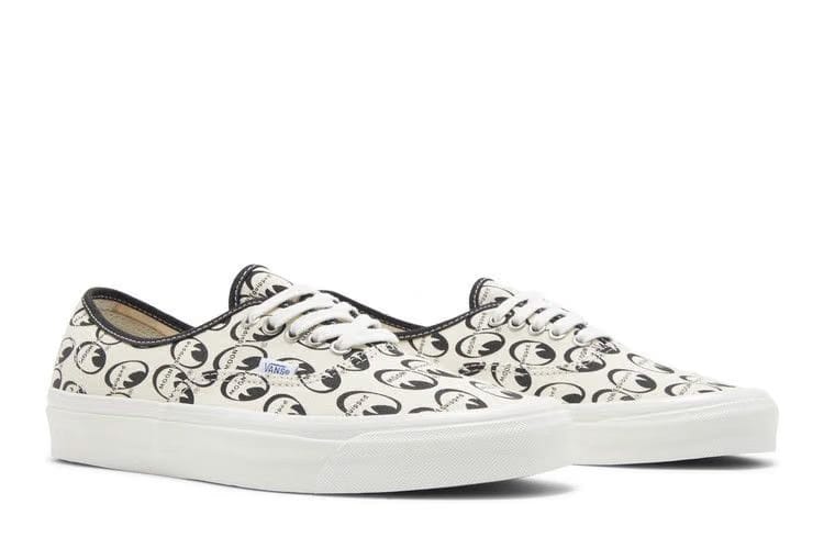 Mooneyes x Vans Authentic 44 DX Anaheim Factory - White