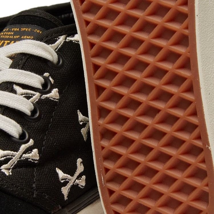 Vans WTAPS x OG Chukka Boot LX Bones