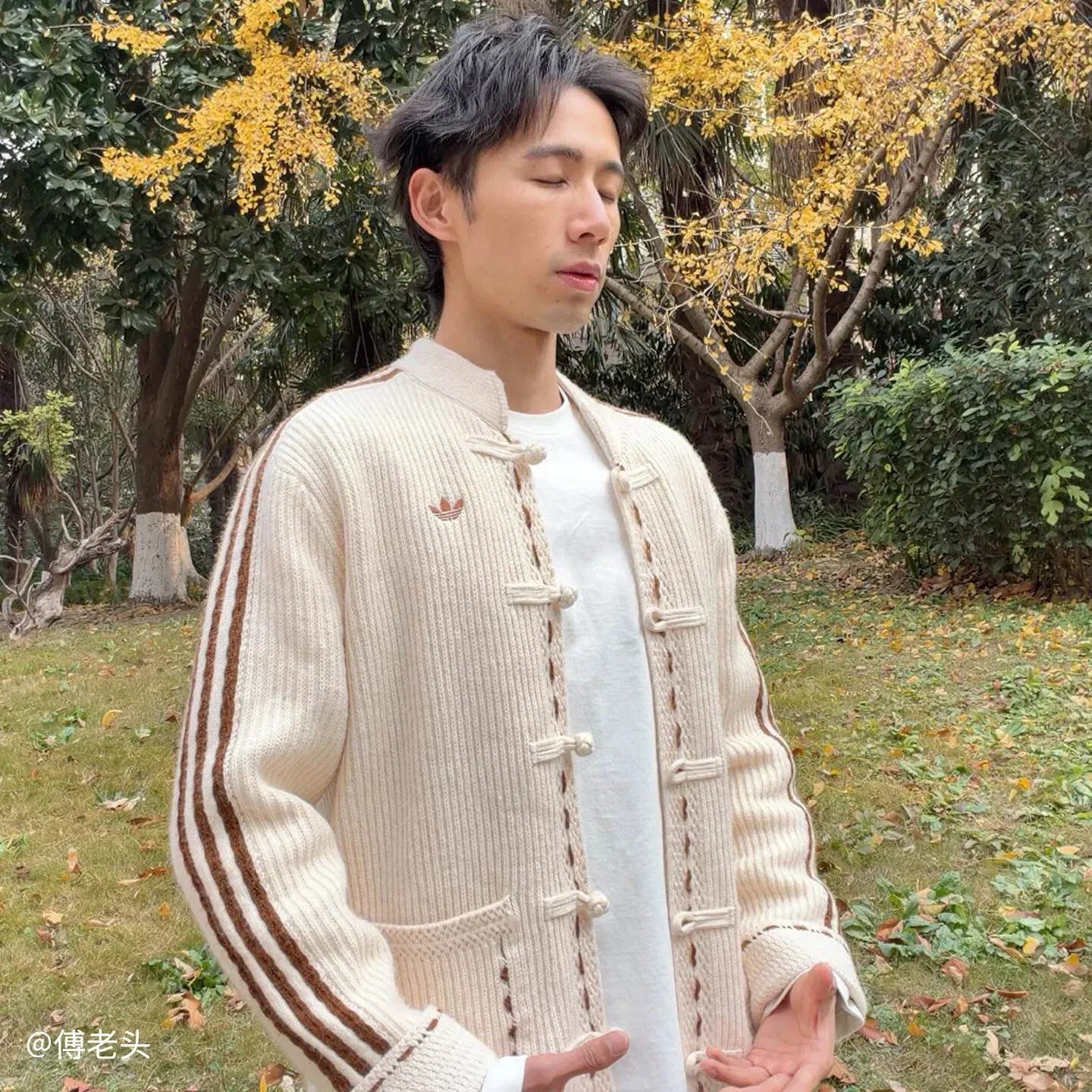 NEW YEAR KNIT JACKET Li Xian's New Year Style Chinese Knitted Sporty Loose Knitted Cardigan Jacket Flax Crystal Brown KR5065