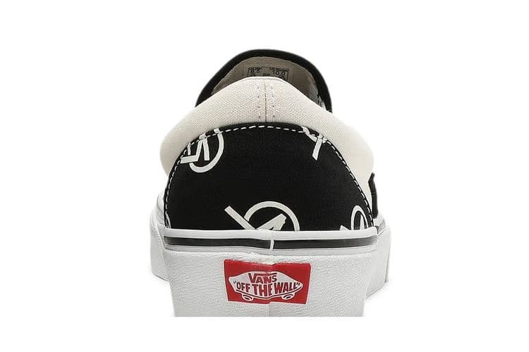 Vans Classic Slip-On Circle V