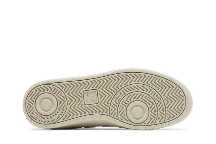 Veja V-12 Extra White
