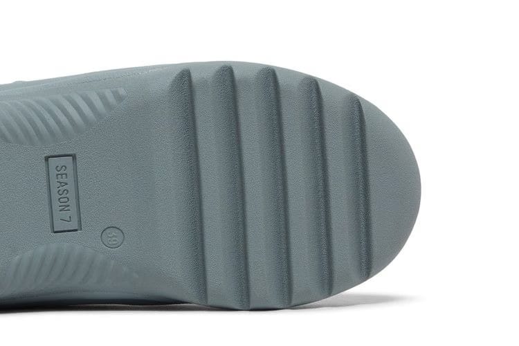 Yeezy Wmns Season 7 Desert Boot 'House Blue'