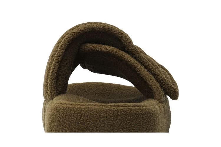 Yeezy Season 7 Fleece Slide Trench