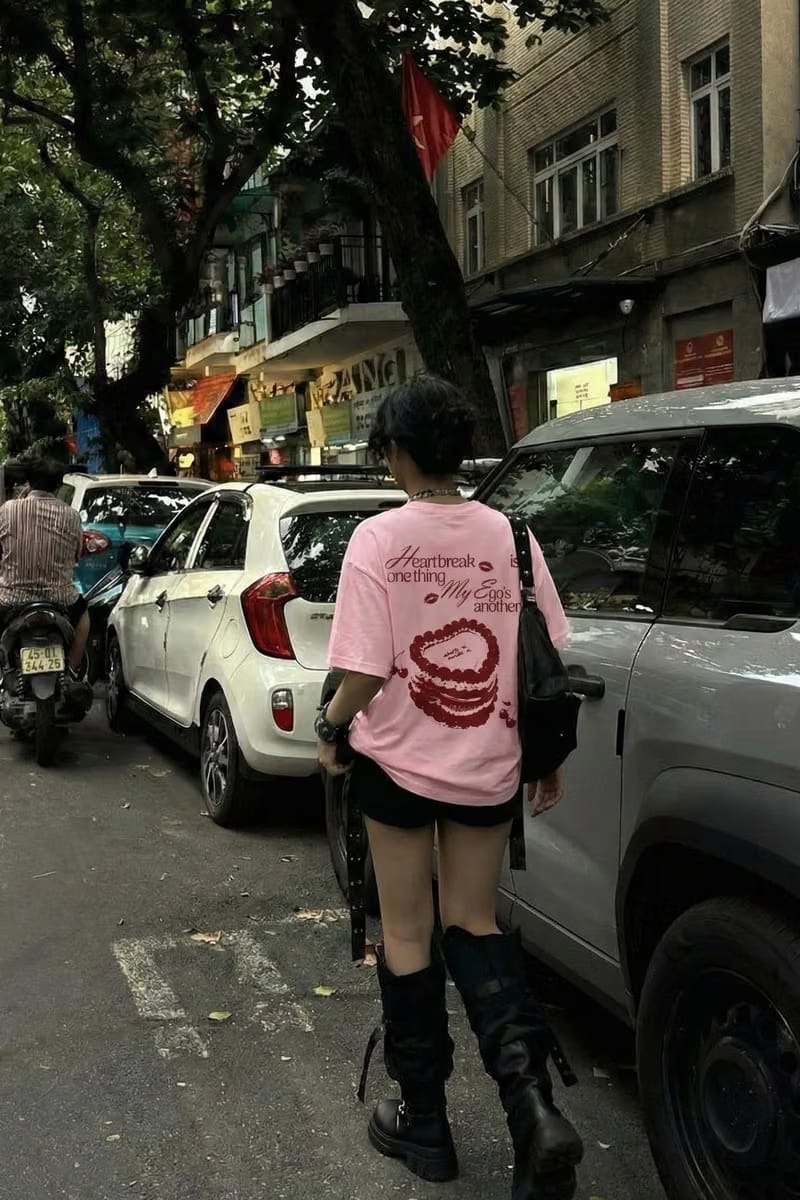 Sabrina - Short n Sweet (Pink) T-shirt