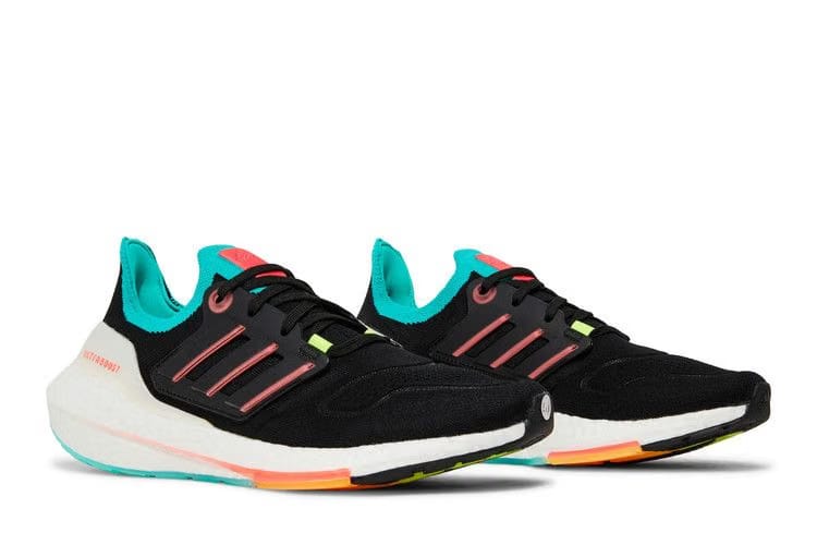 Adidas UltraBoost 22 Black Turbo Mint