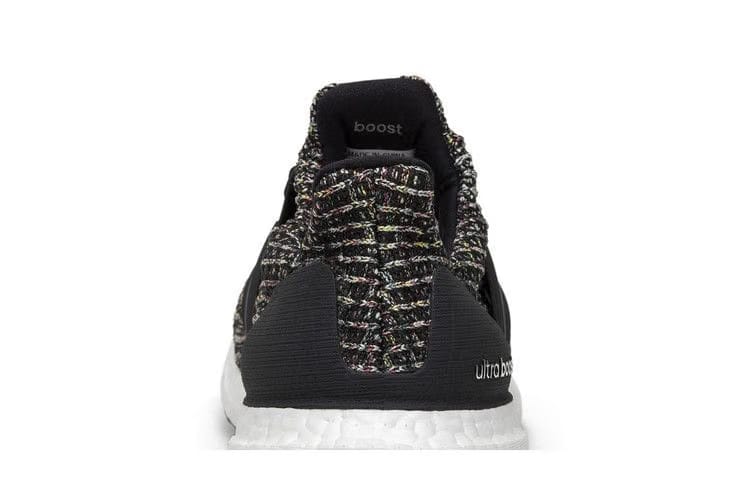 Adidas UltraBoost 4.0 Black Carbon