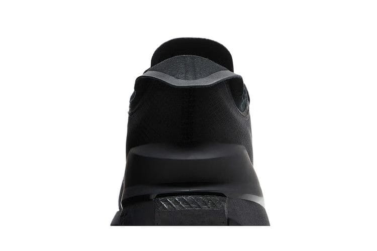 Adidas Avryn Black Carbon