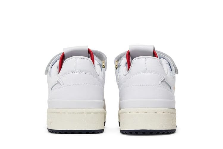Sneakersnstuff x adidas Forum 84 Low Core White