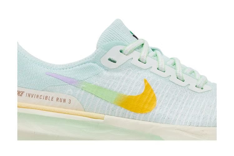 Nike Wmns ZoomX Invincible 3 'Barely Green Violet Mist'