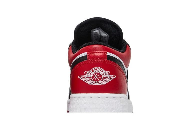 Air Jordan 1 Low GS Bred Toe