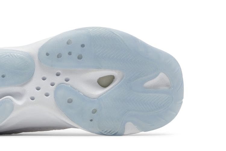 Air Jordan 11 CMFT Low GS UNC