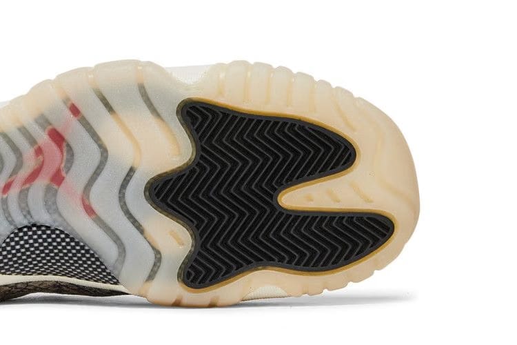 Air Jordan 11 Retro Low GS Light Bone Snakeskin