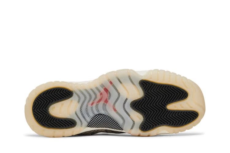 Air Jordan 11 Retro Low GS Light Bone Snakeskin