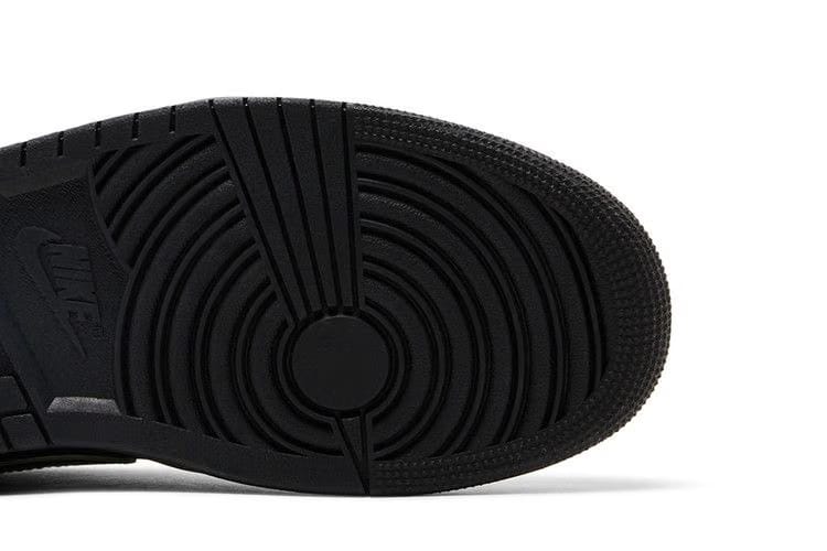 Air Jordan 1 Low SE Black Cat Mascot