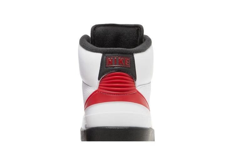 Air Jordan 2 Retro GS Chicago 2022